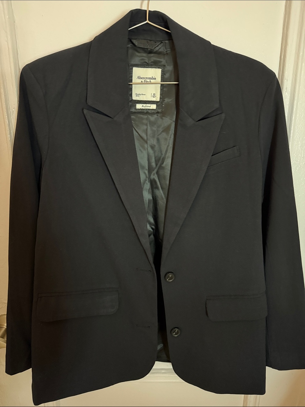 Abercrombie & Fitch Women’s Black Single-Breasted Blazer